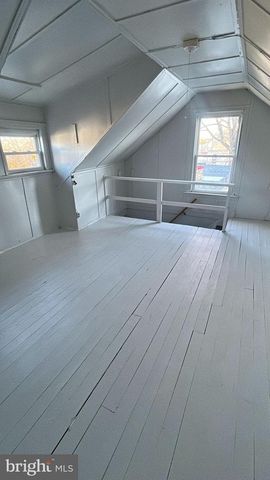 339 TIOGA ST, Trenton, NJ 08609