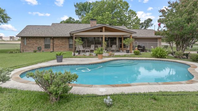 108 Carlin Road, Mansfield, TX 76063