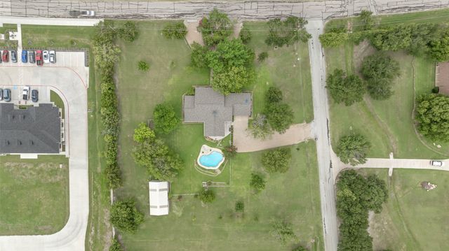 108 Carlin Road, Mansfield, TX 76063