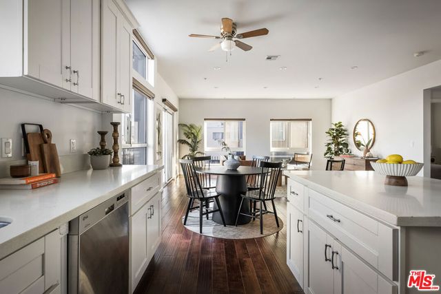 155 S Oxford Avenue 201, Los Angeles, CA 90004