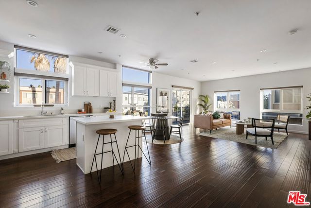 155 S Oxford Avenue 201, Los Angeles, CA 90004