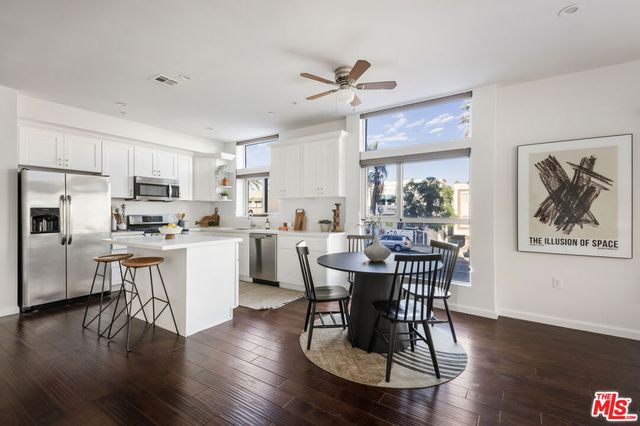 155 S Oxford Avenue 201, Los Angeles, CA 90004