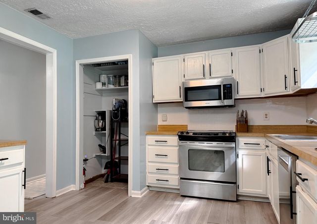 6345 HOOVER LN, Bryans Road, MD 20616