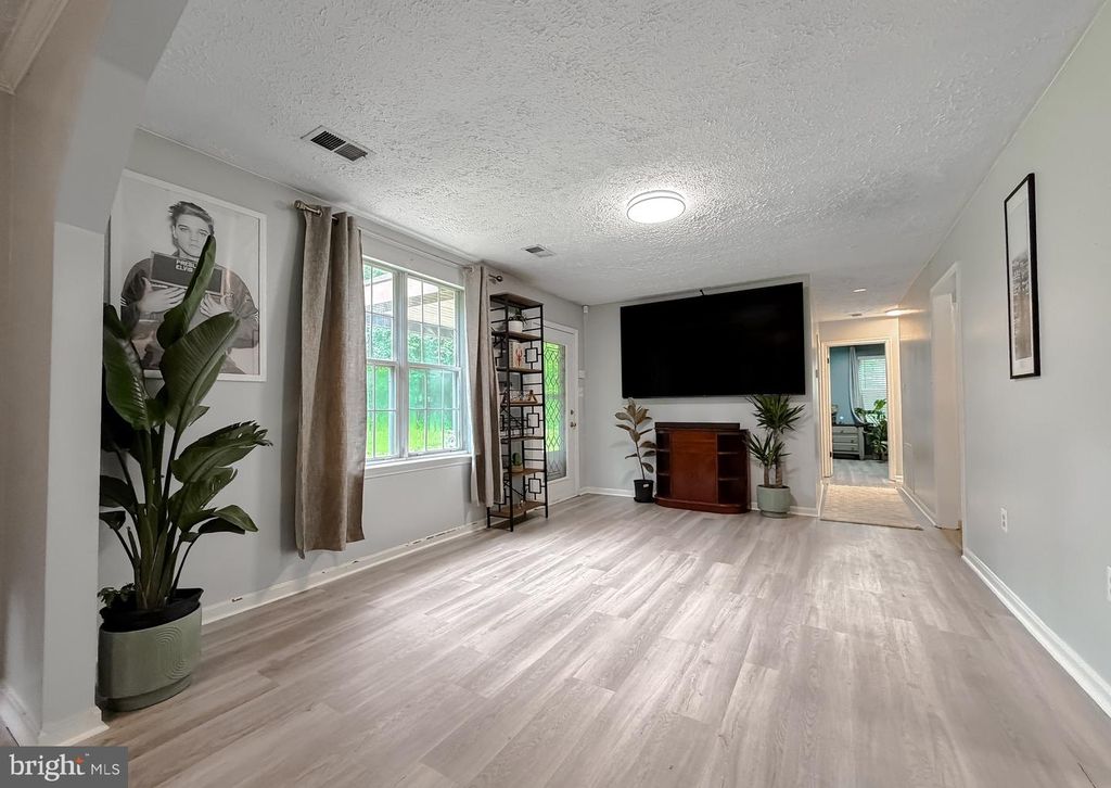Image 21 of property listing at 6345 HOOVER LN, Bryans Road, MD 20616
