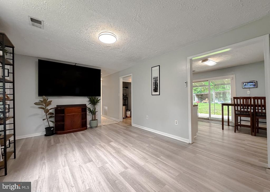 Image 22 of property listing at 6345 HOOVER LN, Bryans Road, MD 20616