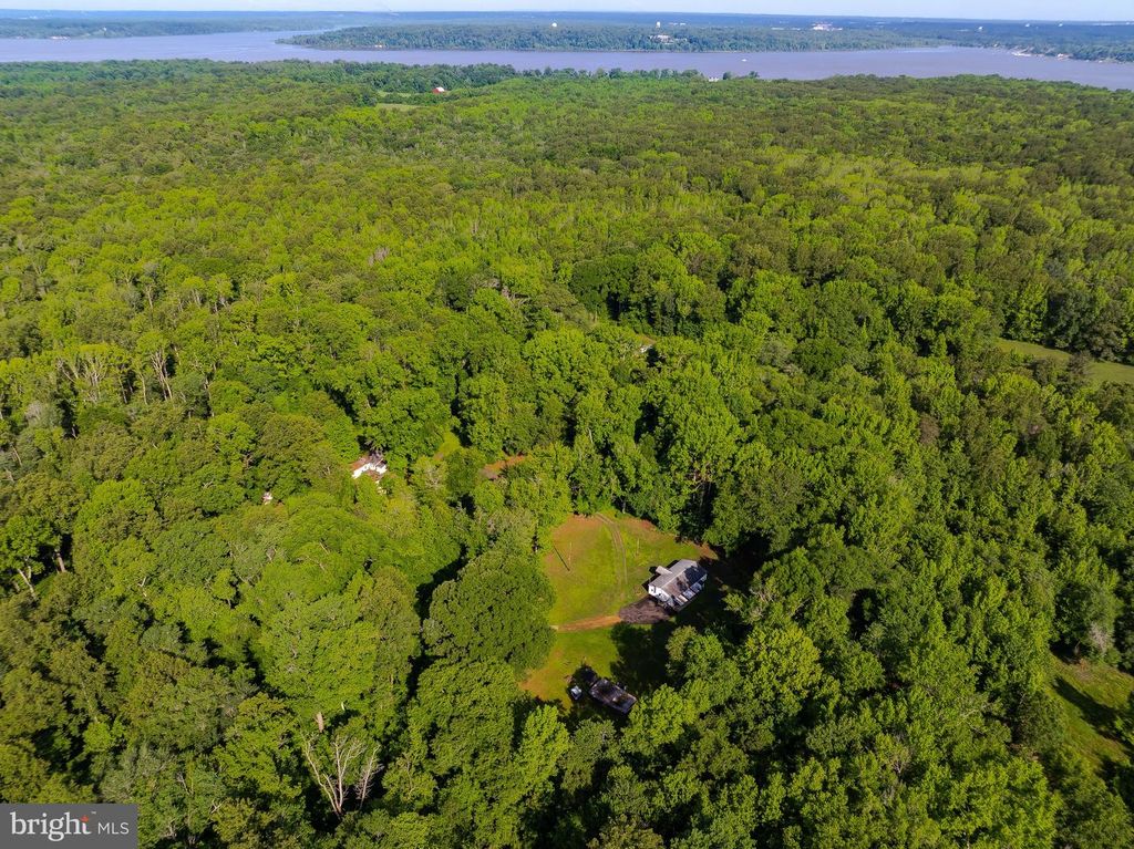 Image 38 of property listing at 6345 HOOVER LN, Bryans Road, MD 20616