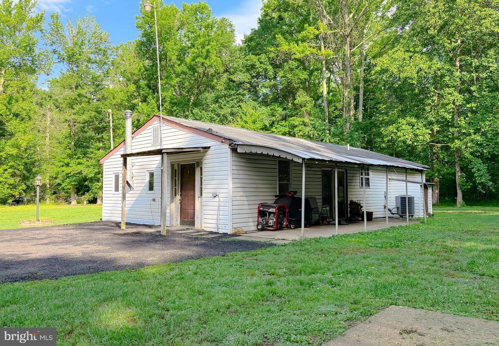 Image 43 of property listing at 6345 HOOVER LN, Bryans Road, MD 20616