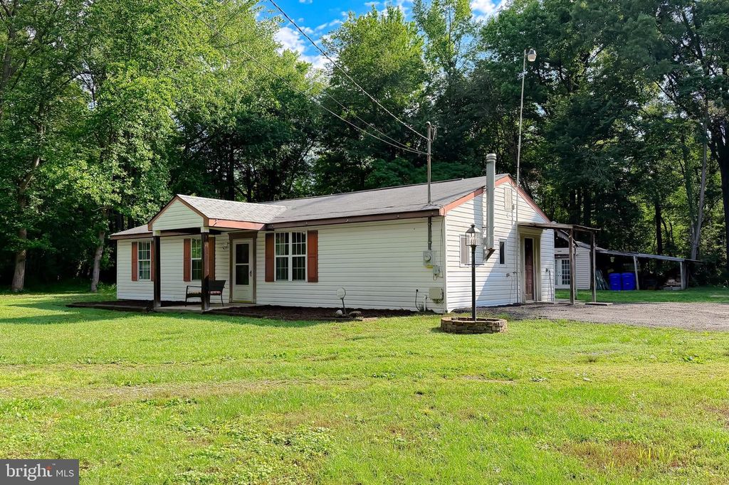 Image 49 of property listing at 6345 HOOVER LN, Bryans Road, MD 20616