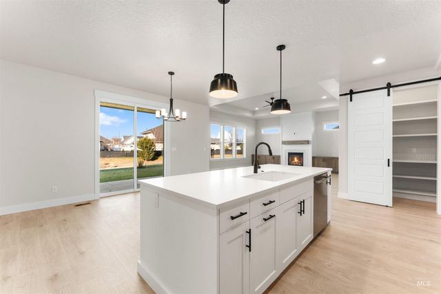 8164 Fountain Brook, Middleton, ID 83644