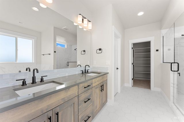8164 Fountain Brook, Middleton, ID 83644