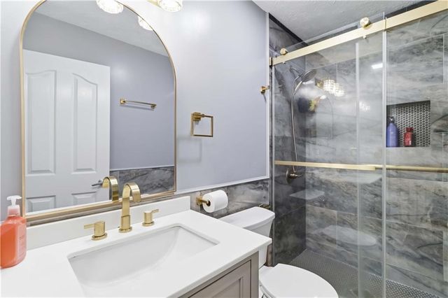 874 Georgian Point Drive, Lawrenceville, GA 30045