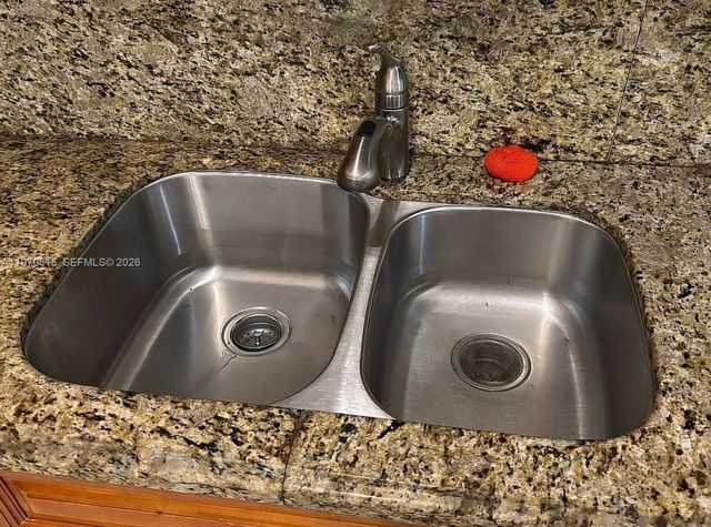 14642 SW 50th Ter, Miami, FL 33175