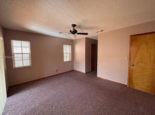 14642 SW 50th Ter, Miami, FL 33175