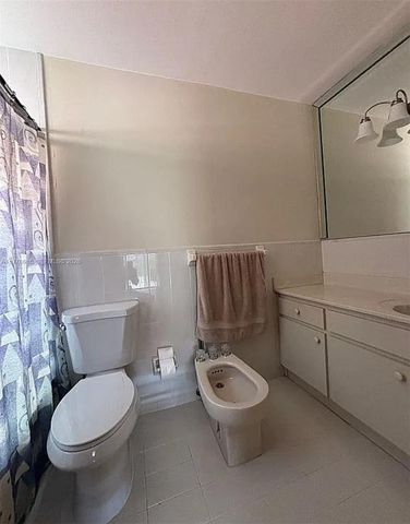 14642 SW 50th Ter, Miami, FL 33175