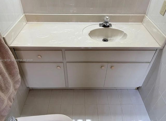 14642 SW 50th Ter, Miami, FL 33175