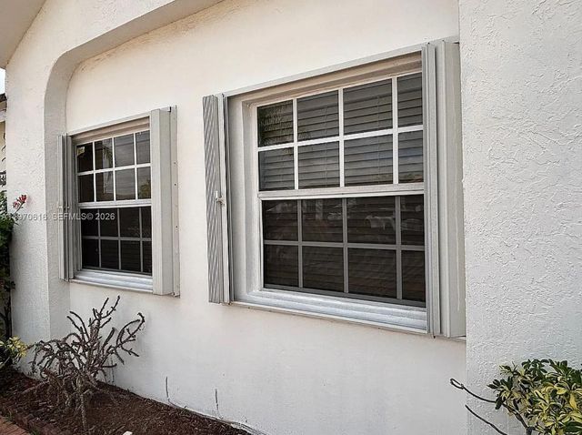 14642 SW 50th Ter, Miami, FL 33175