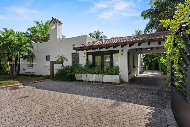 1028 NE 84th St, Miami, FL 33138