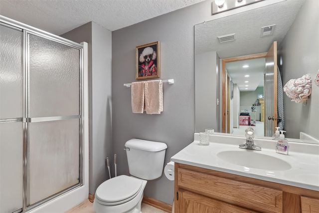 15405 Aurora Avenue, Urbandale, IA 50323