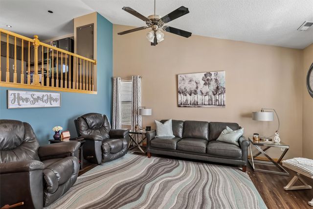 15405 Aurora Avenue, Urbandale, IA 50323
