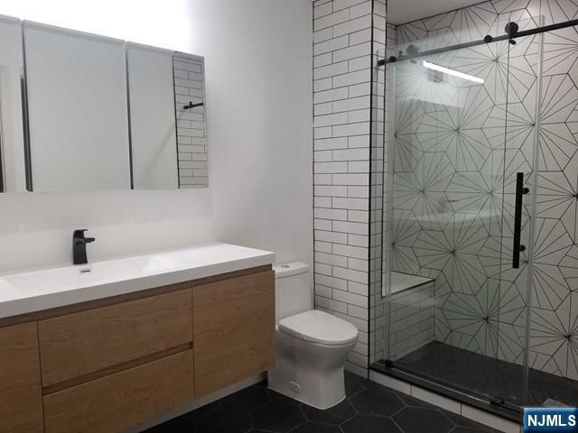 5 Eagles Notch Drive 3, Englewood, NJ 07631