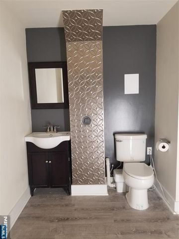 5 Eagles Notch Drive 3, Englewood, NJ 07631