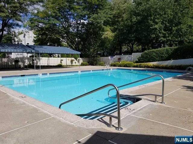 5 Eagles Notch Drive 3, Englewood, NJ 07631
