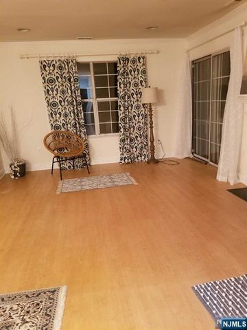 5 Eagles Notch Drive 3, Englewood, NJ 07631