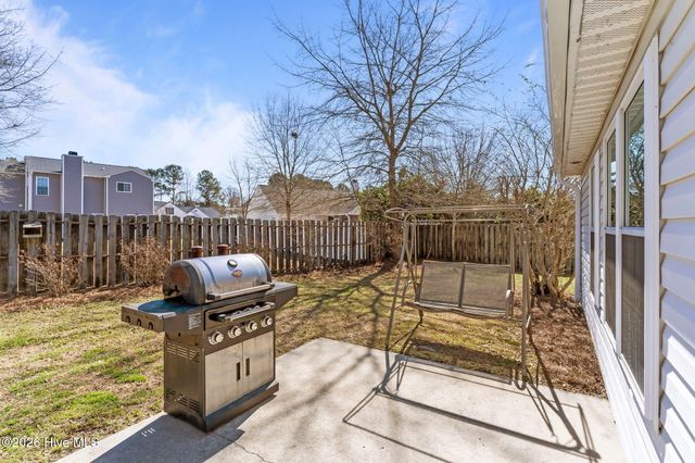 650 Poplar Branches Close SE, Leland, NC 28451