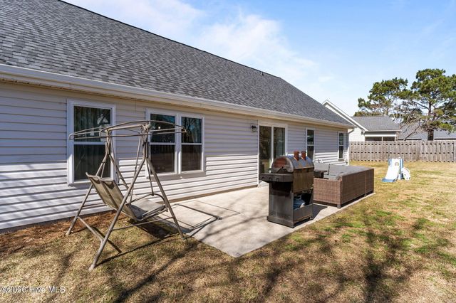 650 Poplar Branches Close SE, Leland, NC 28451