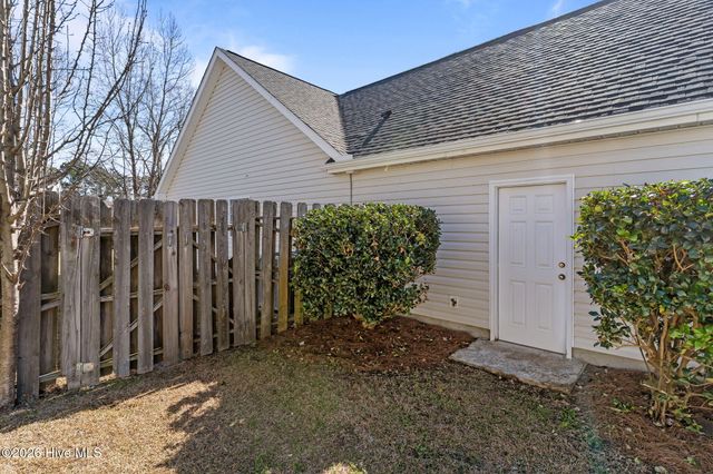 650 Poplar Branches Close SE, Leland, NC 28451