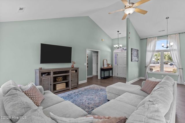 650 Poplar Branches Close SE, Leland, NC 28451