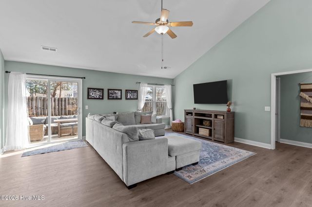 650 Poplar Branches Close SE, Leland, NC 28451