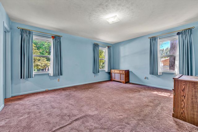 5226 North Spring DR, Roanoke, VA 24019