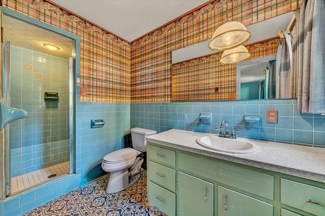 5226 North Spring DR, Roanoke, VA 24019