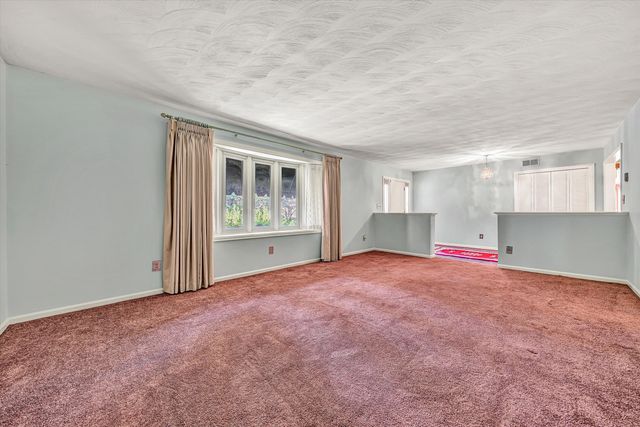 5226 North Spring DR, Roanoke, VA 24019