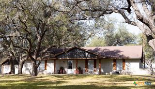 188 Cavalry Rd, Victoria, TX 77905