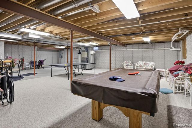 9508 Pine Needle Trail, Flushing, MI 48433