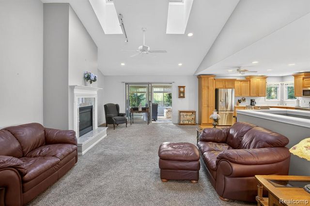 9508 Pine Needle Trail, Flushing, MI 48433