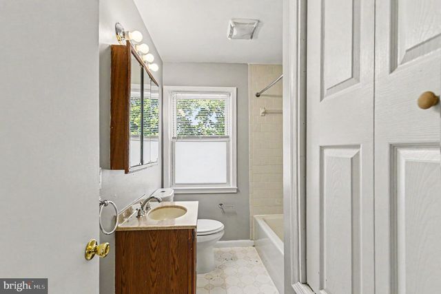 8025 N BOUNDARY RD, Baltimore, MD 21222