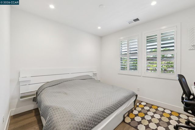 2742 Jones Rd, Walnut Creek, CA 94597