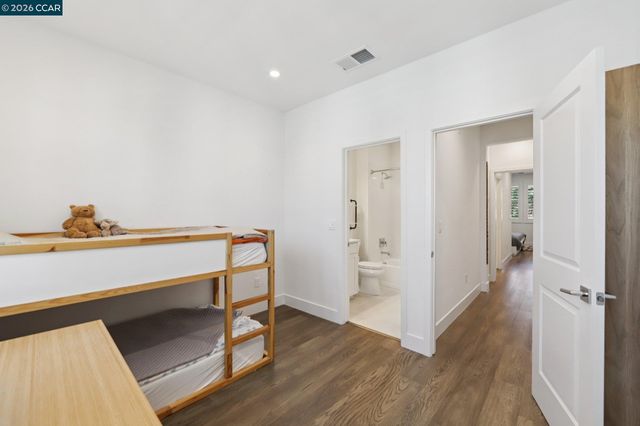 2742 Jones Rd, Walnut Creek, CA 94597