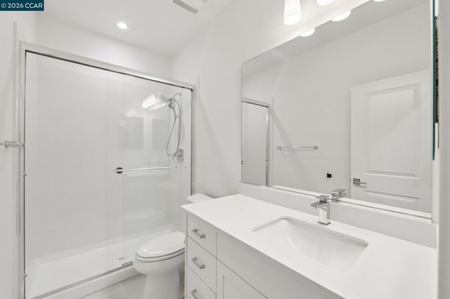 2742 Jones Rd, Walnut Creek, CA 94597