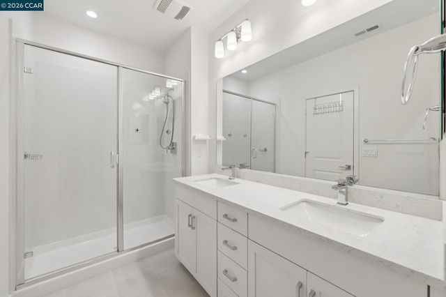 2742 Jones Rd, Walnut Creek, CA 94597