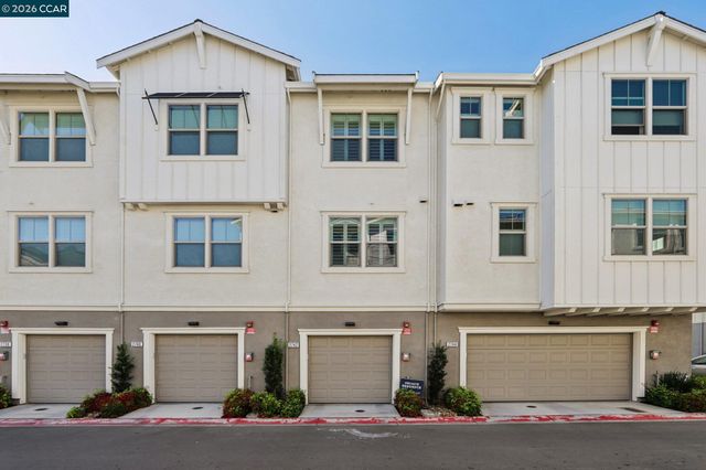 2742 Jones Rd, Walnut Creek, CA 94597