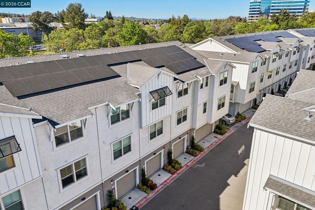 2742 Jones Rd, Walnut Creek, CA 94597