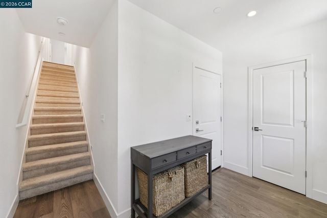 2742 Jones Rd, Walnut Creek, CA 94597