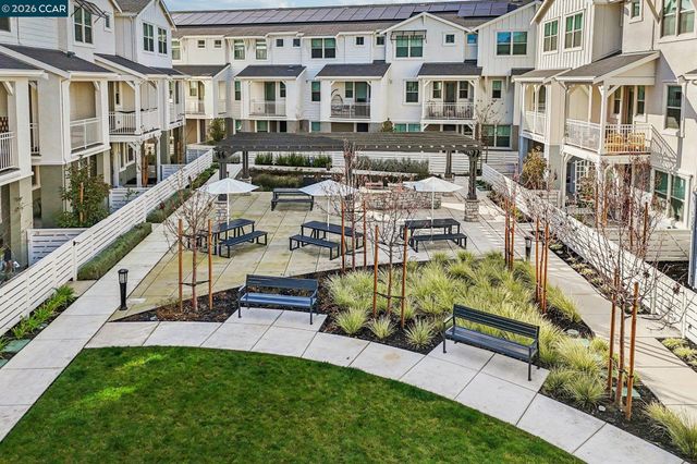 2742 Jones Rd, Walnut Creek, CA 94597