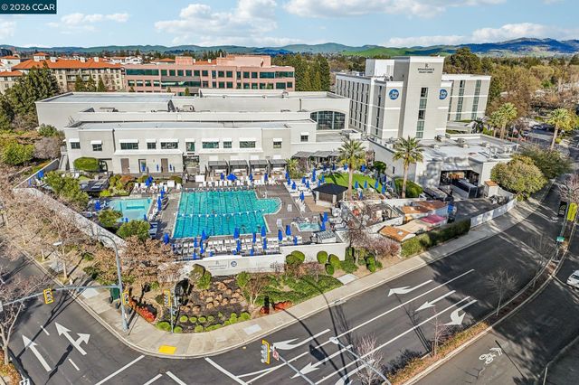 2742 Jones Rd, Walnut Creek, CA 94597