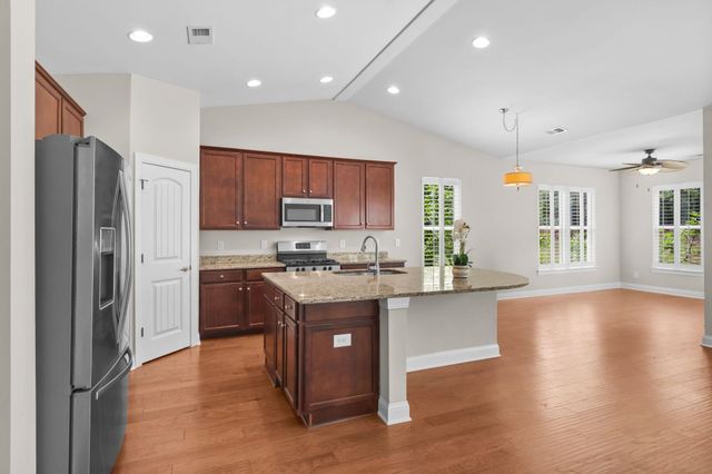 1801 Orchard Dr., Myrtle Beach, SC 29577