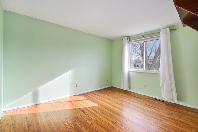 1506 Cantondale Lane, Mishawaka, IN 46544